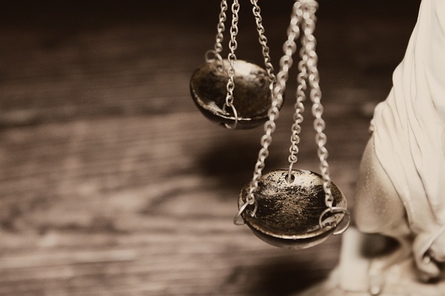 Quel est le rôle d'un notaire dans une transaction immobilière ?