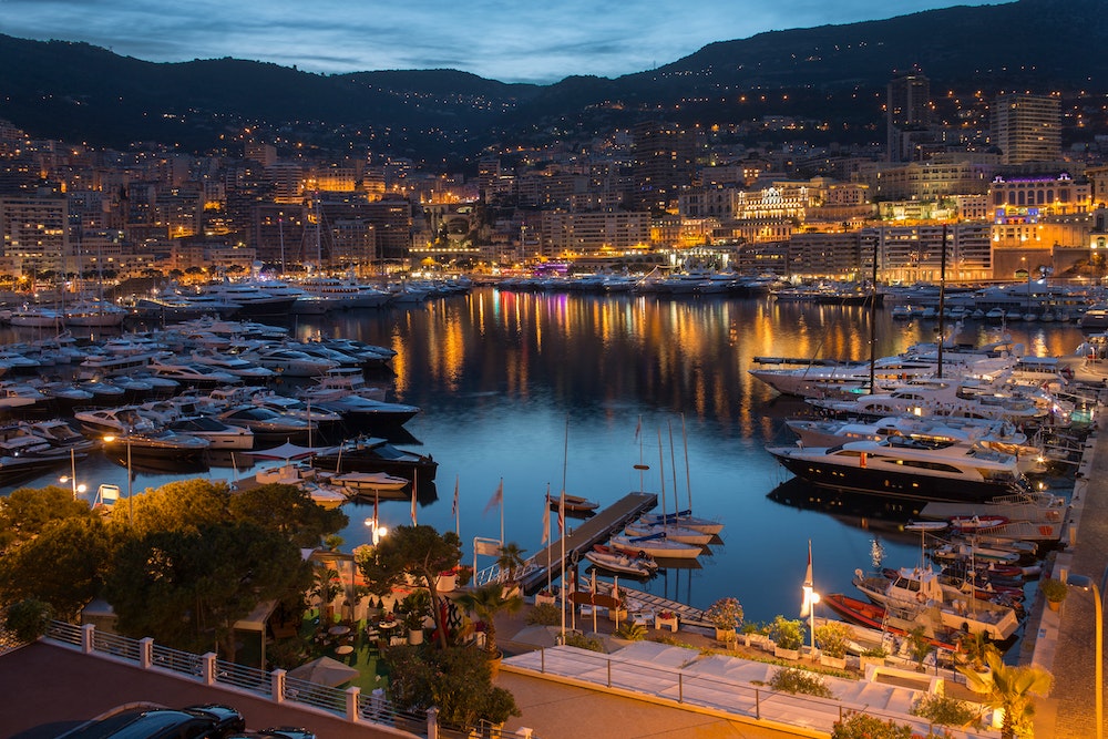 L'impact de la vie nocturne sur l'immobilier à Monaco
