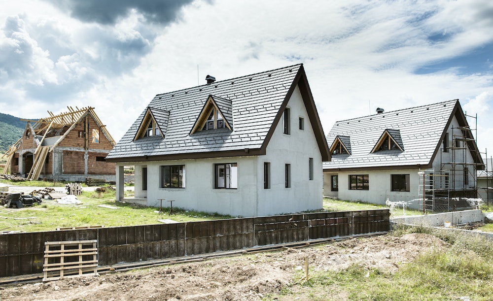 Construction sans permis de construire : entre liberté et illégalité