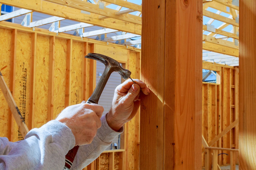Constructeur de maison : Comment choisir le bon professionnel pour votre projet immobilier ?