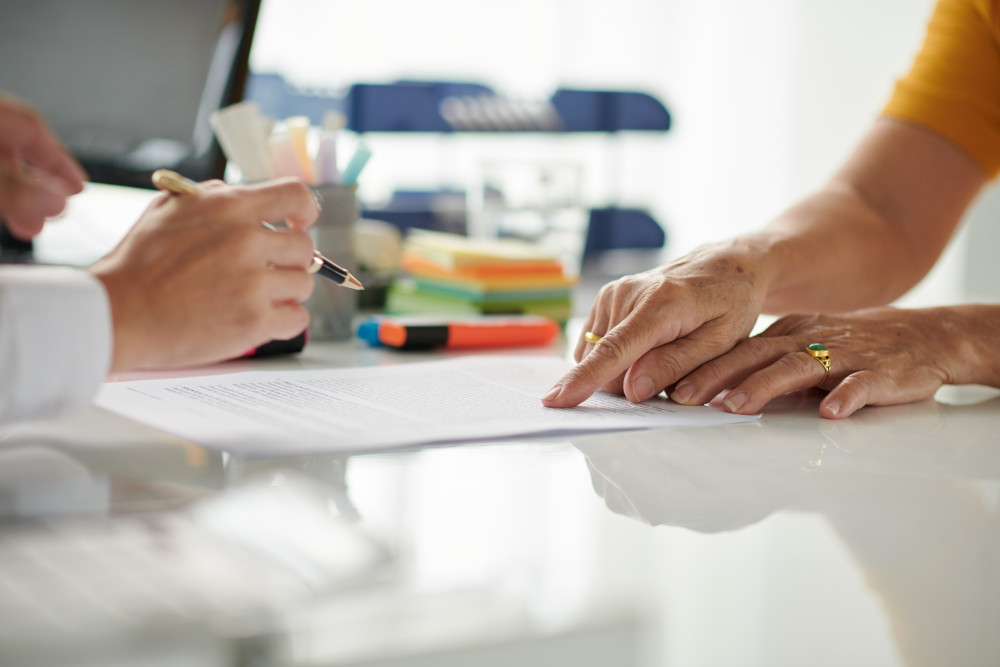 Héritage : comment se partagent les frais de succession et la maison familiale ?